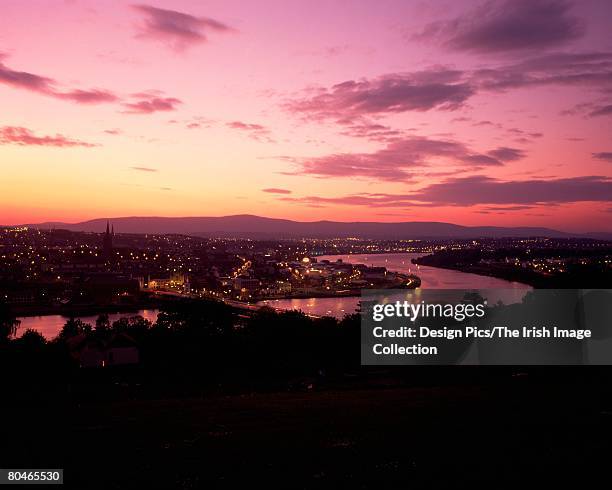 derry in co. londonderry, ireland - river foyle stock pictures, royalty-free photos & images