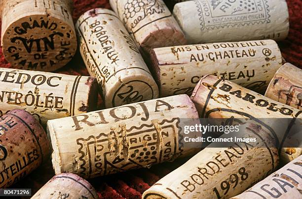 wine corks - tappo di champagne foto e immagini stock
