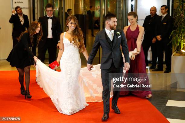 Lionel Messi and Antonela Rocuzzo pose for pictures during Lionel Messi and Antonela Rocuzzo's Wedding at City Center Hotel on June 30, 2017 in...
