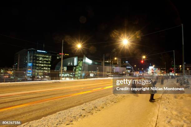 central helsinki - evening - kiasma stockfoto's en -beelden