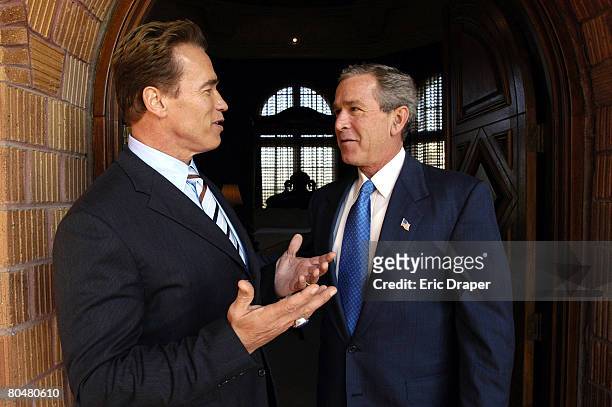 President George W. Bush meets with California Governor-Elect Arnold Schwarzenegger at The Historic Mission Inn
