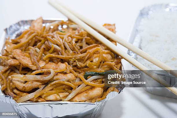 chinese takeaway - chinese takeout white background stock pictures, royalty-free photos & images