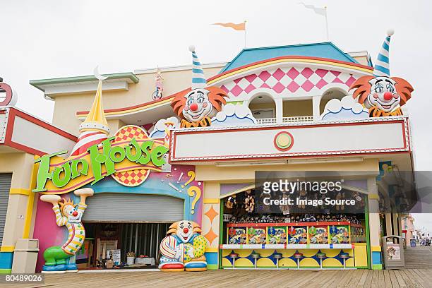 fun house - fun house stock pictures, royalty-free photos & images