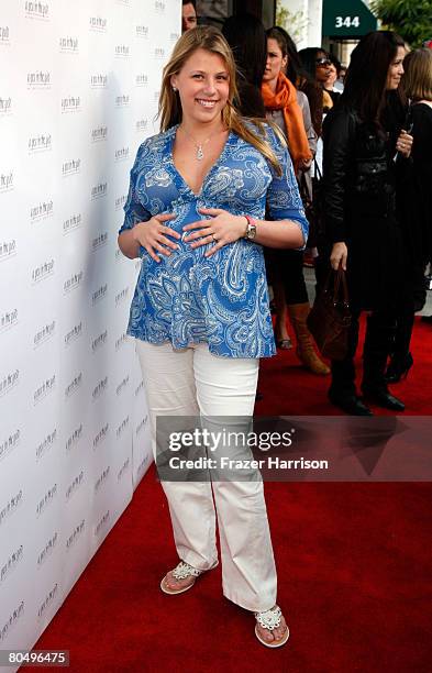 Actor Jodie Sweetin arrives for the book release party Of "The Hot Mom To Be Handbook: Womb With A View" on April 2, 2008 at Pea in the Pod in...