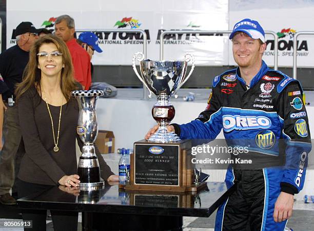 Teresa Earnhardt with winner Dale Earnhardt Jr.