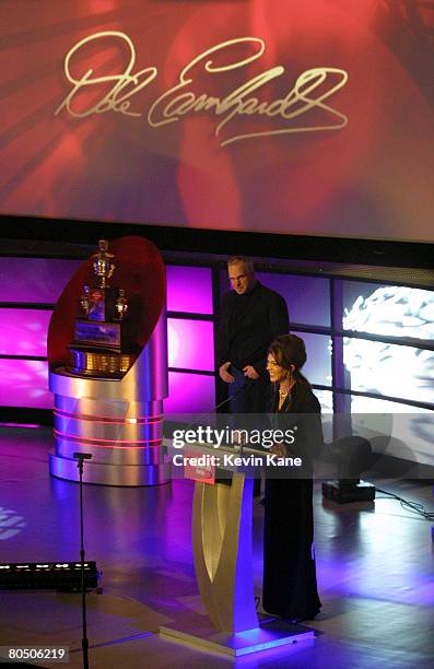 Teresa Earnhardt accepts award for Most Popular Driver for her late husband Dale Earnhardt. Garth Brooks introduced Teresa.