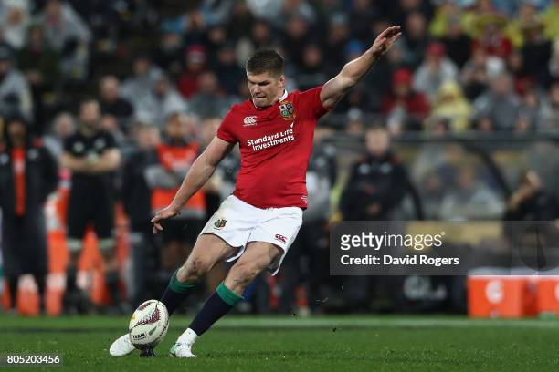 Owen Farrell of the Lions kicks the match winning penalty during the second test match between the New Zealand All Blacks and the British & Irish...