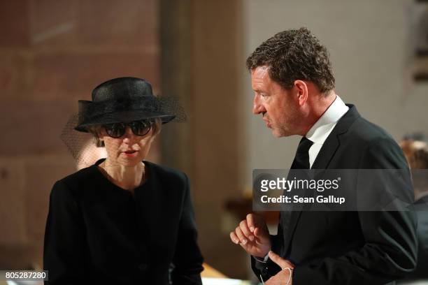 Maike Kohl-Richter , the widow of former German Chancellor Helmut Kohl, and journalist and family friend Kai Diekmann arrive for a requiem for Kohl...