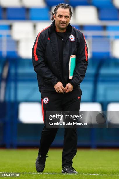 Head coach Juan Antonio Pizzi looks on during a Chile training session ahead of their FIFA Confederations Cup Russia 2017 final against Germany at...