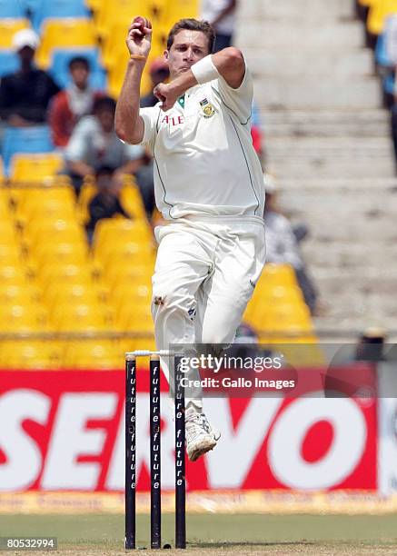 Dale Steyn of South Africa bowls during Day 3 of the second test match between India and South Africa held at Sardar Patel Gujarat Stadium on April...