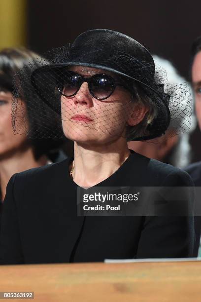 Maike Kohl-Richter, the widow of Helmut Kohl wipes away a tear during a requiem for former German Chancellor Helmut Kohl at Speyer cathedral on July...