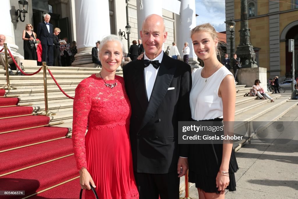 'Die Gezeichneten' Opera Premiere