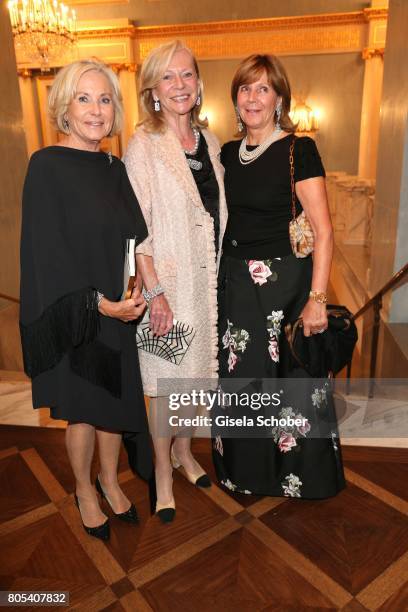 Inge Wrede-Lanz, Corry Mueller-Vivil and princess Ursula , Uschi of Bavaria during the opening of the opera festival and premiere of 'Die...