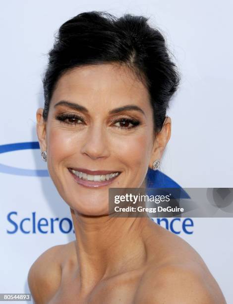 Actress Teri Hatcher arrives at The 7th Annual Comedy For A Cure on April 6, 2008 at The Avalon in Hollywood, California.