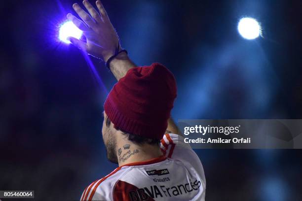 Fernando Cavenaghi greets fans during the Fernando Cavenaghi's farewell match at Monumental Stadium on July 01, 2017 in Buenos Aires, Argentina.