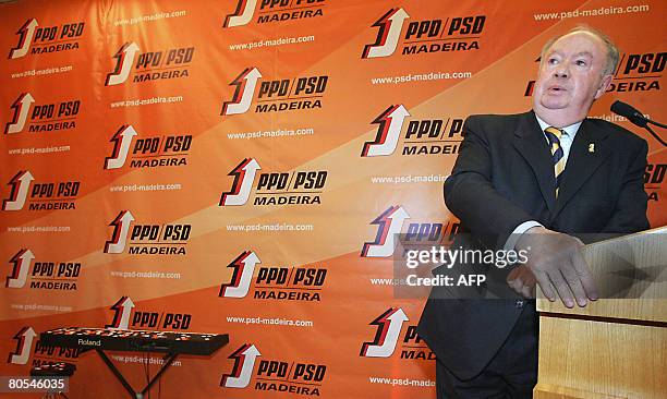 Madeira region President Alberto Joao Jardim speaks on April 5, 2008 during the 12th Congress of the Social Democratic Party of Madeira in Funchal,...