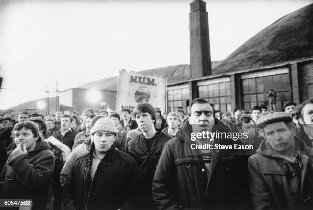 Miners from the Maerdy Lodge in Gwent return to work following the miners' strike, 5th March 1985.