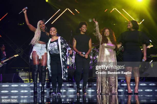 Singers Mary J. Blige, Lalah Hathaway, Ari Lennox, Chaka Khan, and Jazmine Sullivan perform onstage at the 2017 ESSENCE Festival Presented By Coca...