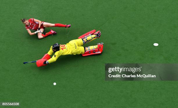 Stephanie Vanden Borre of Belgium scores past Maria Ruiz of Spain in a penalty shoot out during the Fintro Hockey World League Semi-Final 7/8th...