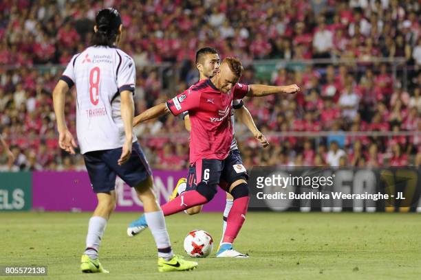 Souza of Cerezo Osaka scores his side's third goal during the J.League J1 match between Cerezo Osaka and FC Tokyo at Kincho Stadium on July 2, 2017...