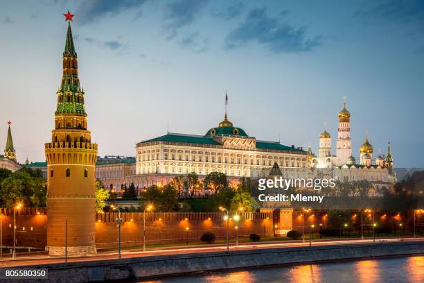 kremlin in moscow at sunset twilight russia - kremlin stock pictures, royalty-free photos & images