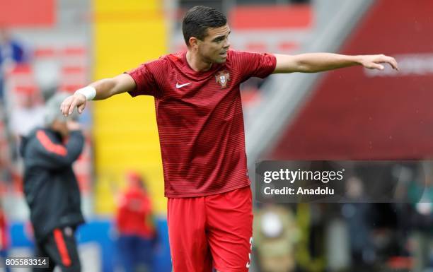 Pepe of Portugal gestures as he warms up ahead of the FIFA Confederations Cup Russia 2017 Play-Off for Third Place between Portugal and Mexico at...