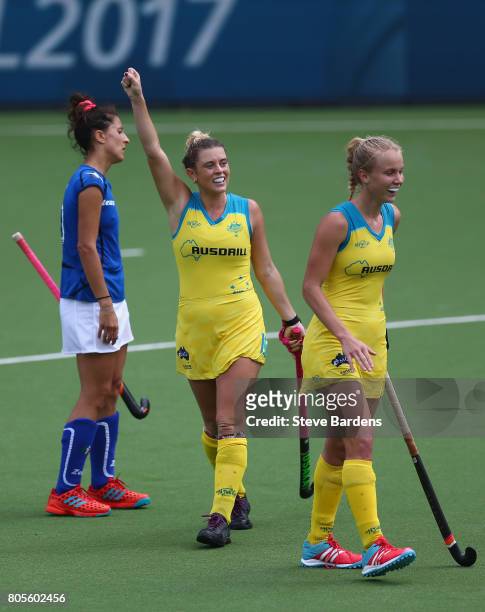 Jordan Holzberger of Australia celebrates the 3rd goal during the 5/6th place play off match between Italy and Australia on July 2, 2017 in Brussels,...