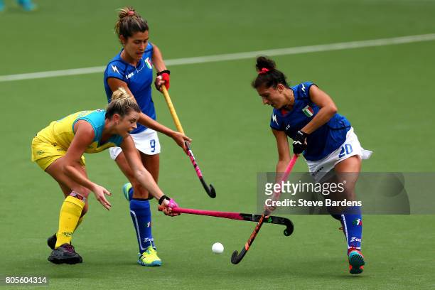 Jordan Holzberger of Australia challenges for the ball with Maria Garraffo and Jasbeer Singh of Italy during the 5/6th place play off match between...