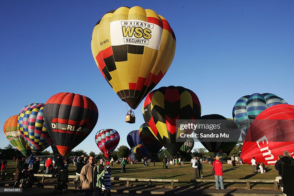 Balloons Over Waikato Festival Begins