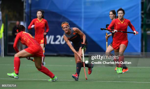 Carlien Dirkse van den Heuvel of Netherlands and Xiao Sun of China during the final of the Fintro Hockey World League Semi-Final tournament between...