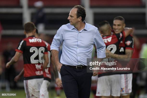 Rogerio Ceni, Head Coach of Sao Paulo reacts after a scored gol by Guerrero of Flamengo during the match between Flamengo and Sao Paulo as part of...