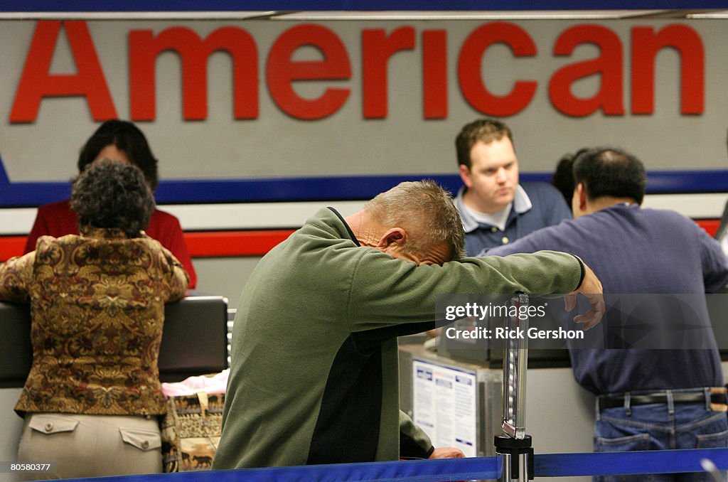 American Airlines Cancels 850 Flights