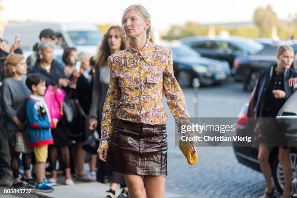 Elizabeth von Guttman outside Miu Miu Cruise Collection during Paris Fashion Week - Haute Couture Fall/Winter 2017-2018 : Day One on July 2, 2017 in...
