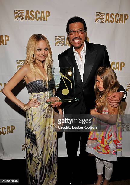 Personality Nicole Richie, Musician Lionel Richie, and Sophia Richie pose during the 2008 ASCAP Pop Awards at the Kodak Theatre on April 9, 2008 in...