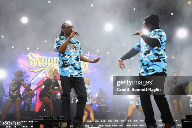 Snoop Dogg and Master P perform onstage at the 2017 ESSENCE Festival Presented By Coca Cola at the Mercedes-Benz Superdome on July 2, 2017 in New...