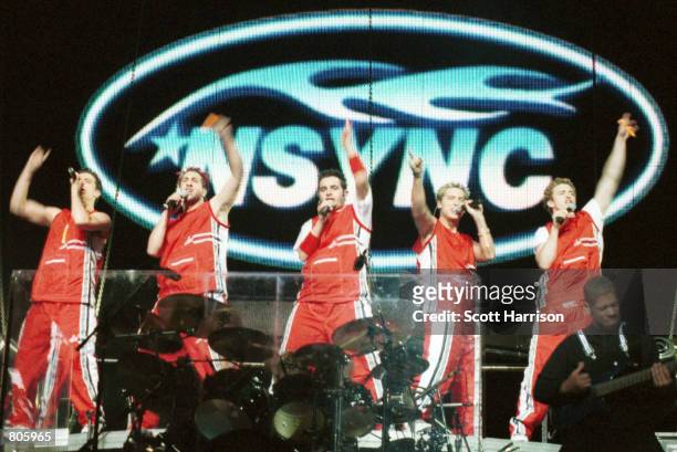 NSync performs in concert November 16, 1999 in Las Vegas, Nevada.