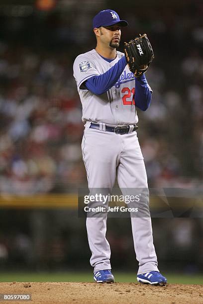 Esteban Loaiza of the Los Angeles Dodgers pitches against the Arizona Diamondbacks at Chase Field on April 7, 2008 in Phoenix, Arizona.