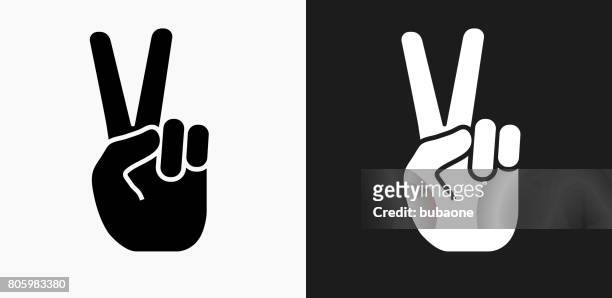 stockillustraties, clipart, cartoons en iconen met vredesteken pictogram op zwart-wit vector achtergronden - vredesteken