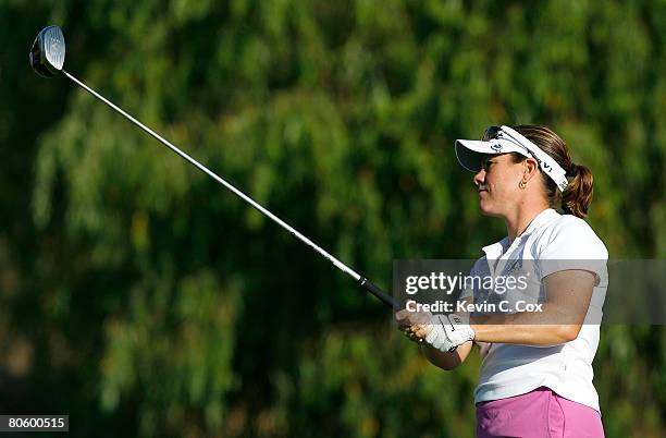 Eathorne of Canada tees off the fourth hole during the first round of the Corona Championship at Tres Marias Club de Golf April 10, 2008 in Morelia,...