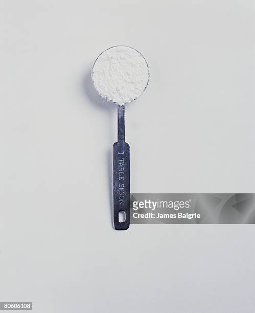 tablespoon of flour - esslöffel stock-fotos und bilder