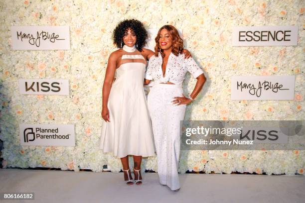 Yandy Smith and Niecy Nash attend the 2017 Essence Festival on July 2, 2017 in New Orleans, Louisiana.