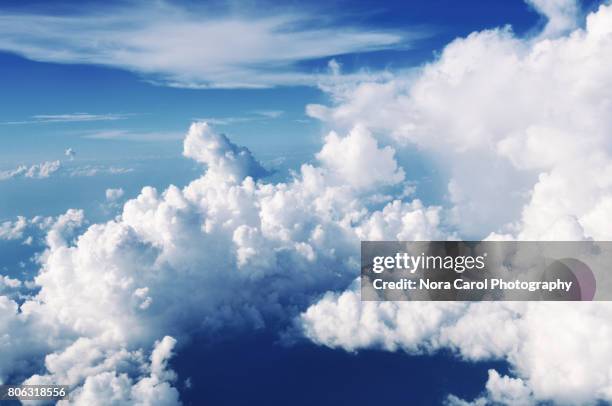 clouds viewed from the sky - atmospheric mood photos stock pictures, royalty-free photos & images