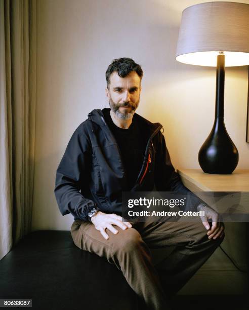 Actor Day Daniel Day Lewis Portrait Session Photos and Premium High Res Pictures ...