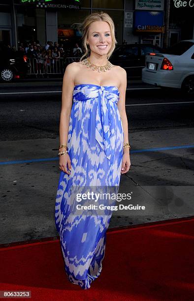 Actress Kristen Bell arrives at Universal Pictures' World Premiere of "Forgetting Sarah Marshall" on April 10, 2008 at Grauman's Chinese Theater in...