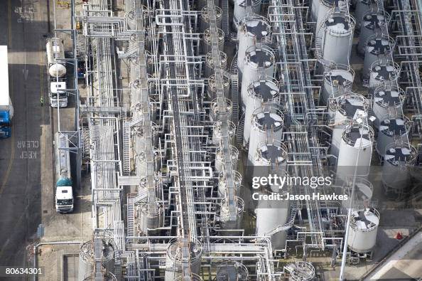 Osp Stanlow Aerial view of Shell's Stanlow Refinery, part of the Shell Stanlow ...