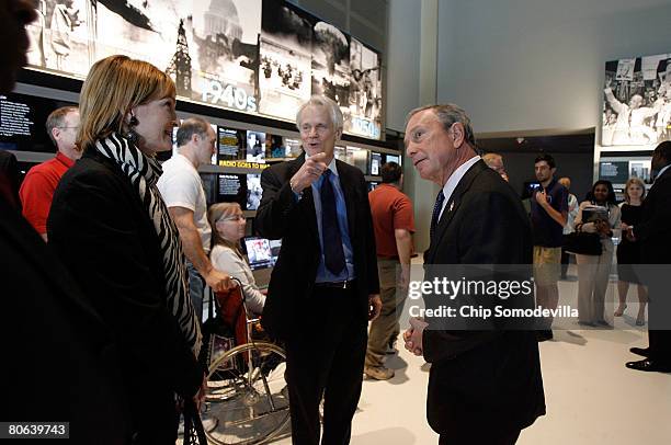 New York City Mayor Michael Bloomberg gets a tour of the exhibit his company sponsored from Newseum Trustee and former Los Angeles Times Editor...