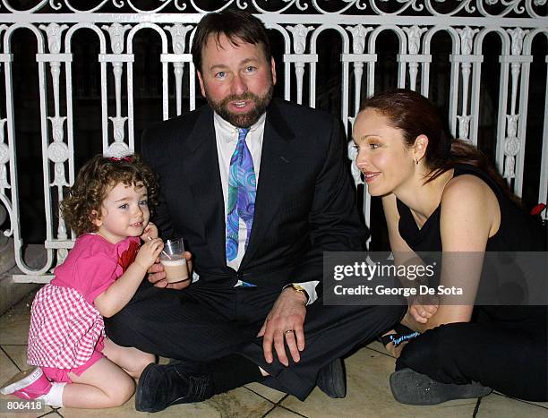 Actor John Ritter, his wife Amy and their daughter Stella attend the nominee announcements for the Daytime Emmy Awards May 1, 2001 at City Hall in...