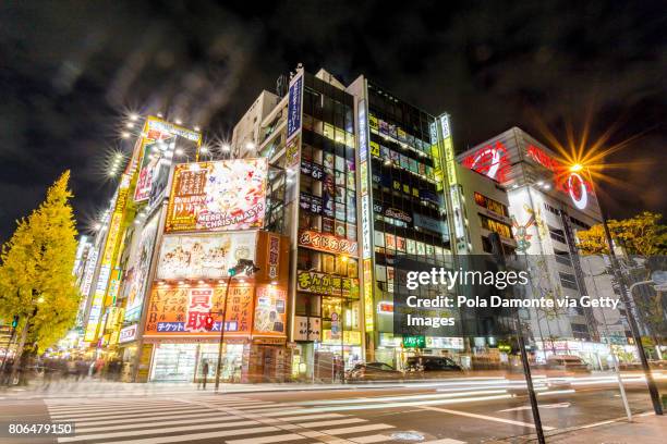 tokyo akihabara street at rush hour, japan - 秋葉原 ストックフォトと画像