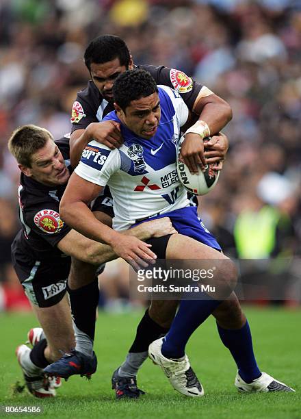 Willie Tonga of the Bulldogs gets tackled during the round five NRL match between the Warriors and the Bulldogs at Mt Smart Stadium on April 13, 2008...