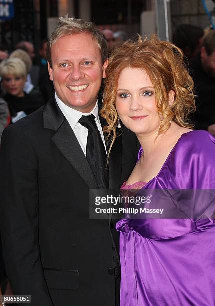 Sean Tully and Jennie McAlpine arrive at the red carpet of the TV Now Awards at the Mansion House on April 12, 2008 in Dublin, Ireland.